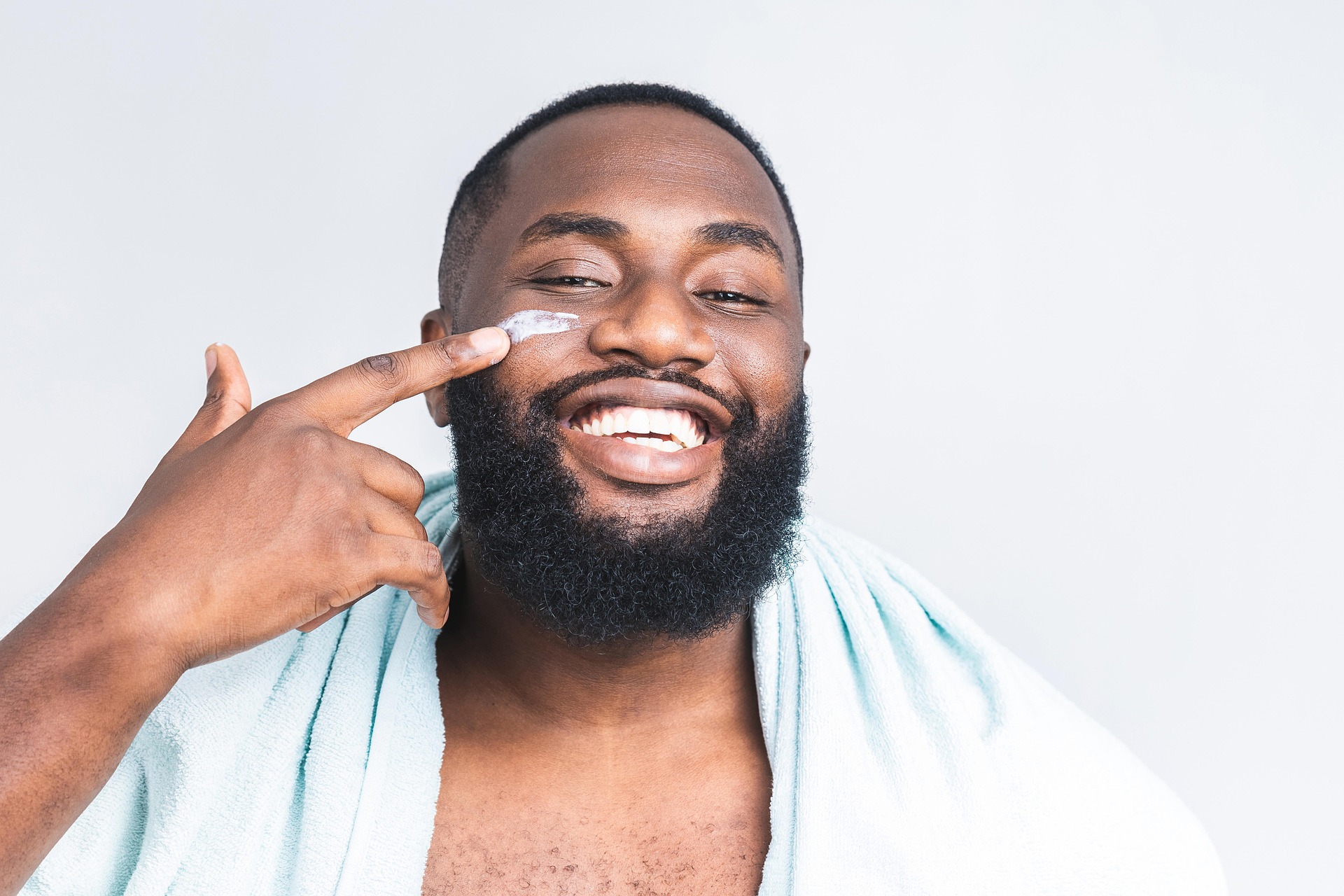 Hombres Rutina skincare para hombres guía clara y productos ideales para una piel sana